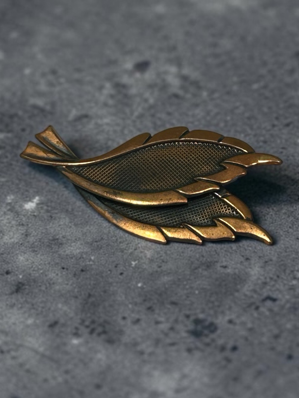 Vintage Copper Double Leaf Mesh Inlay Mid Century Modern Pin Brooch